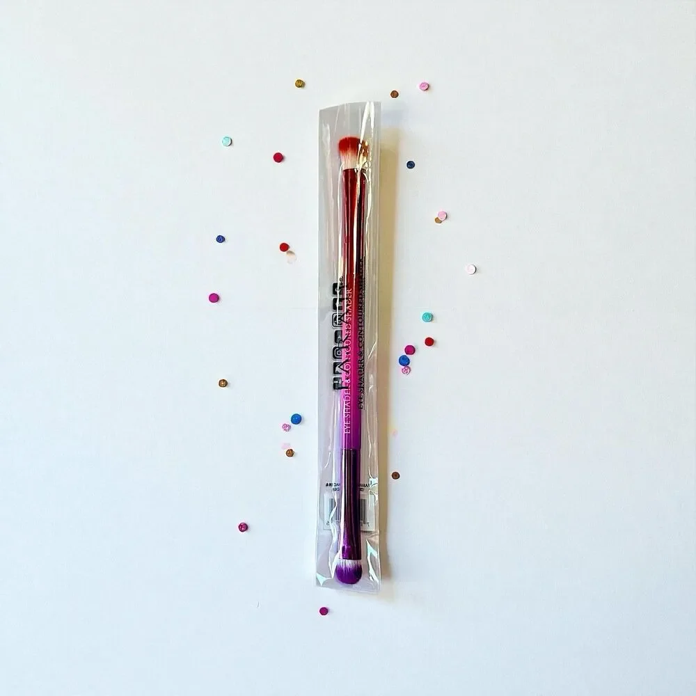F.A.R.A.H – Eye Shader & Contour Shader Brush NEW WITHOUT BOX